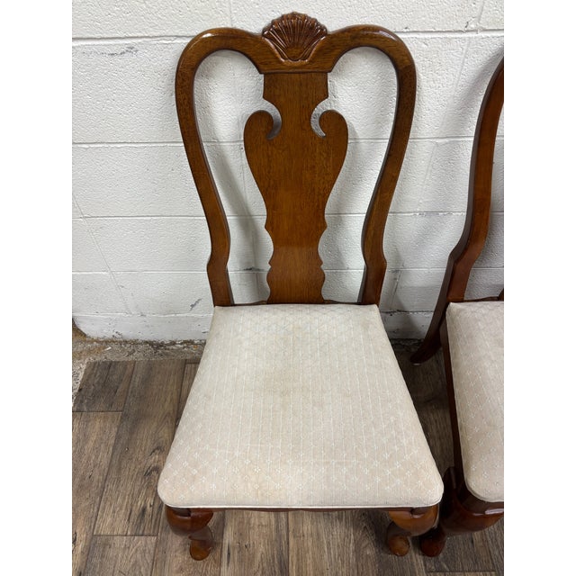Queen Anne Vintage Universal Furniture Queen Anne Style Dining Chairs - Set of 5 For Sale - Image 3 of 13