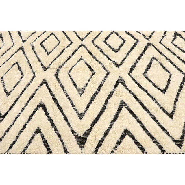 Berber Tribes of Morocco Organic Modern Beni Mrirt Moroccan Rug - 10'00 X 12'06 For Sale - Image 4 of 9