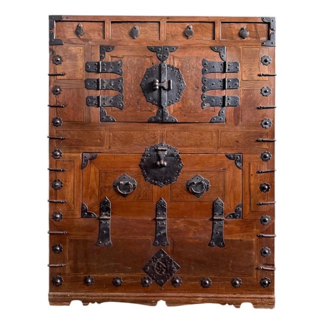 Antique Korean Two-Level Wood Chest Jeon-Ju Jang For Sale