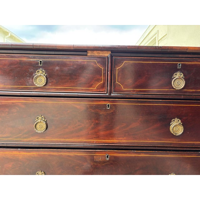 Antique 18th Century George III Period Mahogany Chest of Drawers / Dresser For Sale - Image 4 of 8