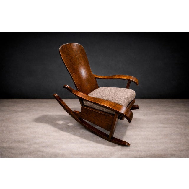 Mid-Century Modern Brazilian Mid-Century Rocking Chair in Bentwood, Moveis Cimo, 1950s - Lot 137 For Sale - Image 3 of 11