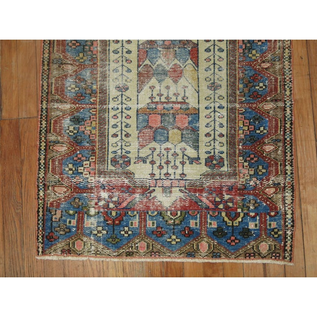 Shabby Chic Persian Malayer rug with featuring an intricate design.