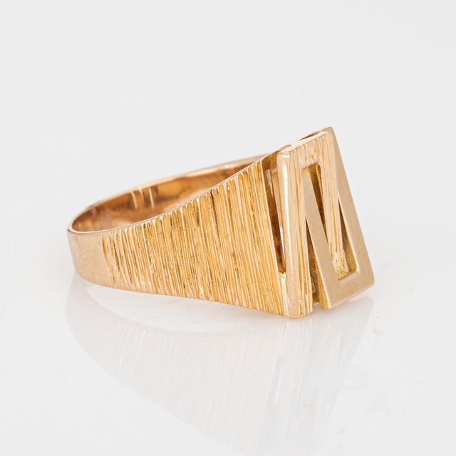 Modern 70s Square Ring Size 9 Vintage 14k Yellow Gold Wide Geometric Band Fine Jewelry For Sale - Image 3 of 7