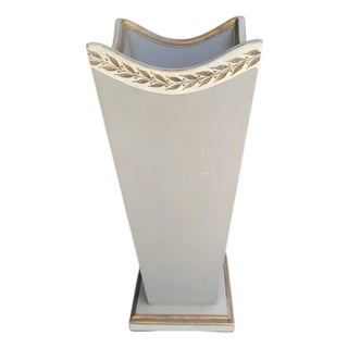 Vintage French, Neo- Classical Large Laurel Leaf Scalloped Edge Umbrella Stand For Sale