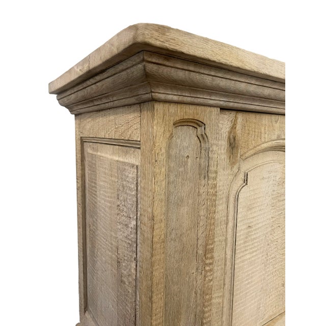 French Provincial Hand-Carved Bleached Oak Bar or Curiosity Cabinet For Sale In Phoenix - Image 6 of 10
