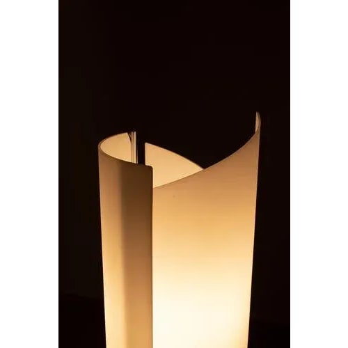 White Arianna Floor Lamp by Bruno Gecchelin for Oluce For Sale - Image 8 of 12