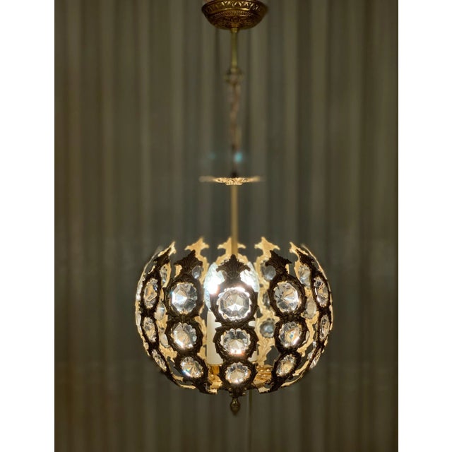 1960s Vintage Restored Spanish Lighting Brass Crystal Pendant Lamp For Sale - Image 12 of 13