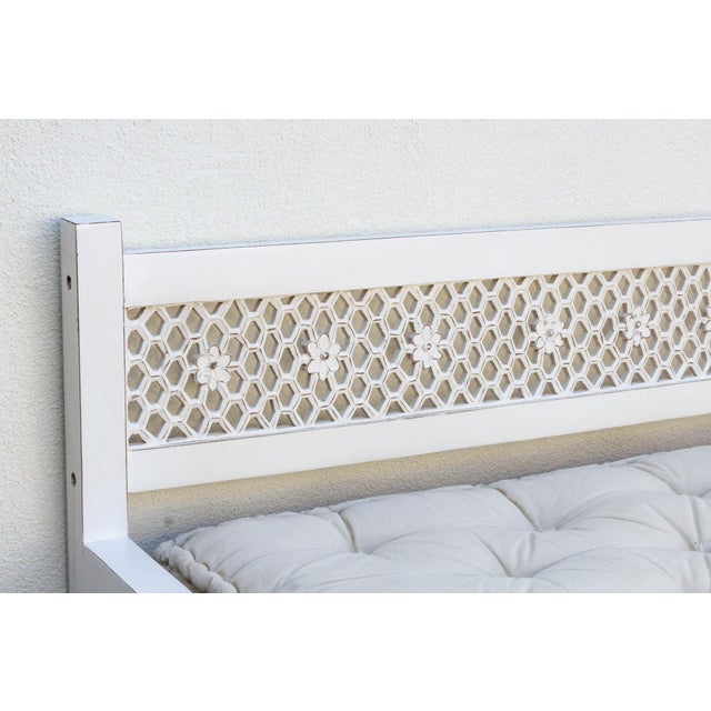 White Moroccan Floral Large Lounge Daybed For Sale - Image 8 of 12