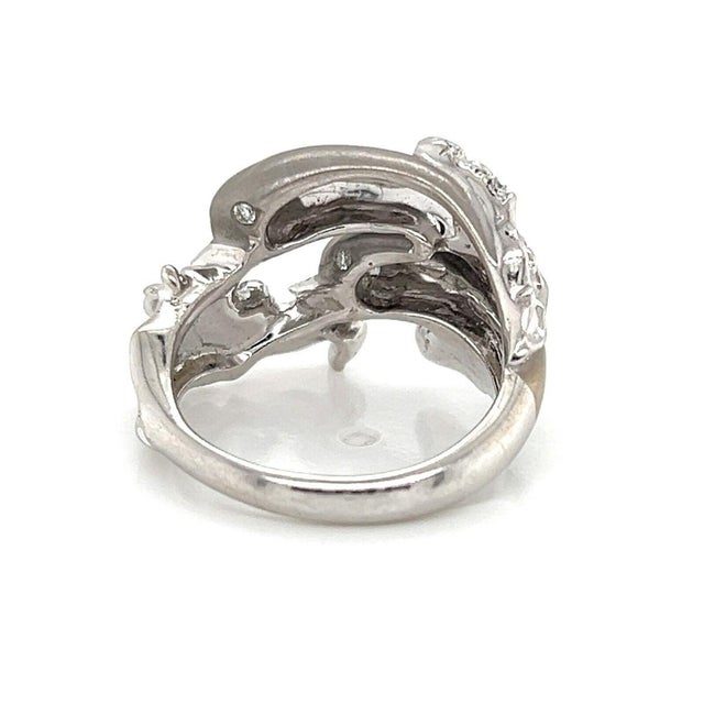 Mid 20th Century Carrera y Carrera Diamond 18k White Gold Double Dolphin Ring Size 5 For Sale In Miami - Image 6 of 9