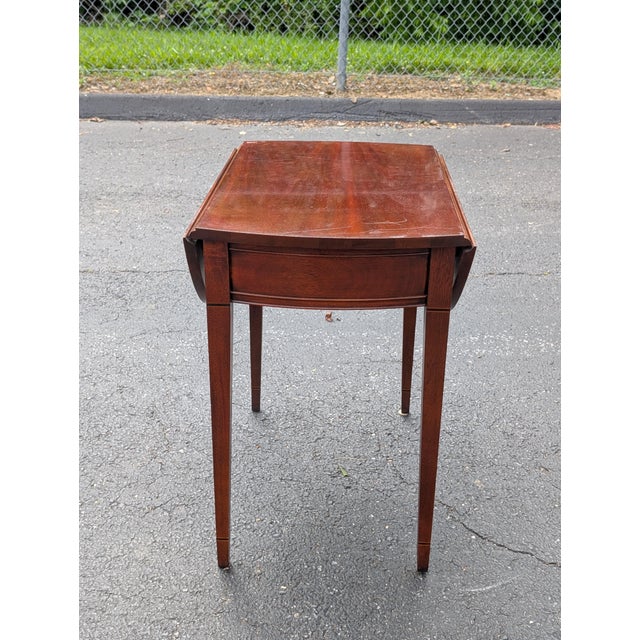 Vintage Hickory Chair Company Federal Style Mahogany Pembroke Drop Leaf Table For Sale - Image 10 of 13