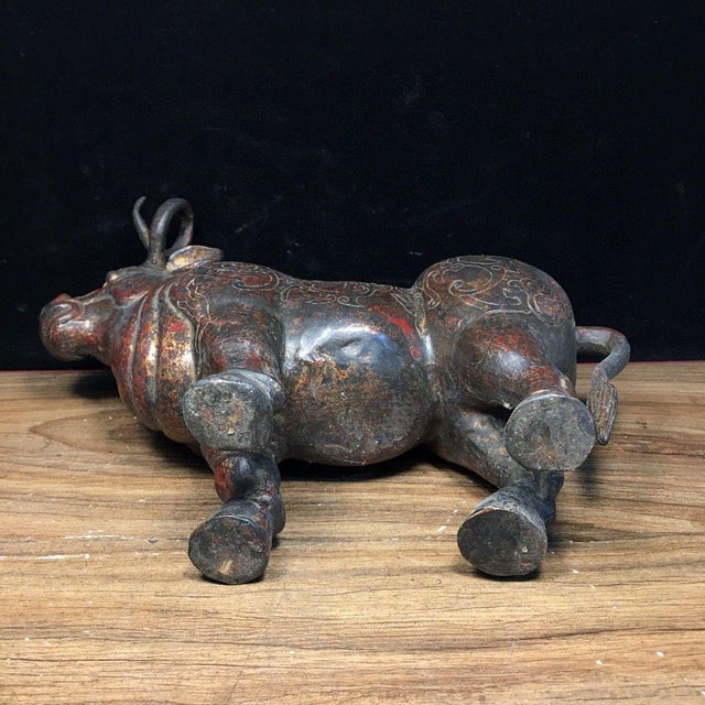 Vintage Bronze Rhinoceros Figure With Archaic Scrollwork – Xiniu Statue For Sale - Image 9 of 9