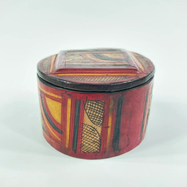Early 20th Century Tuareg Leather Covered Round Lidded Wood Box For Sale - Image 4 of 6