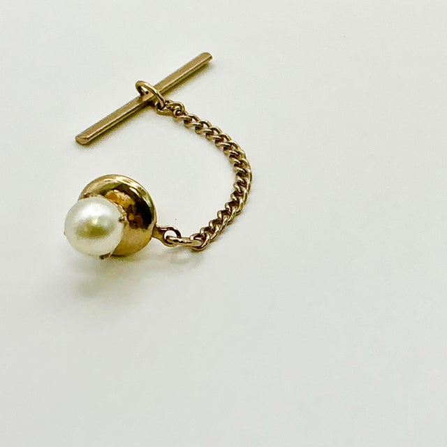 1970s 1970s Mid-Century Hollywood Regency Boho Chic Cultural Pearl Tie Clip Tack For Sale - Image 5 of 5