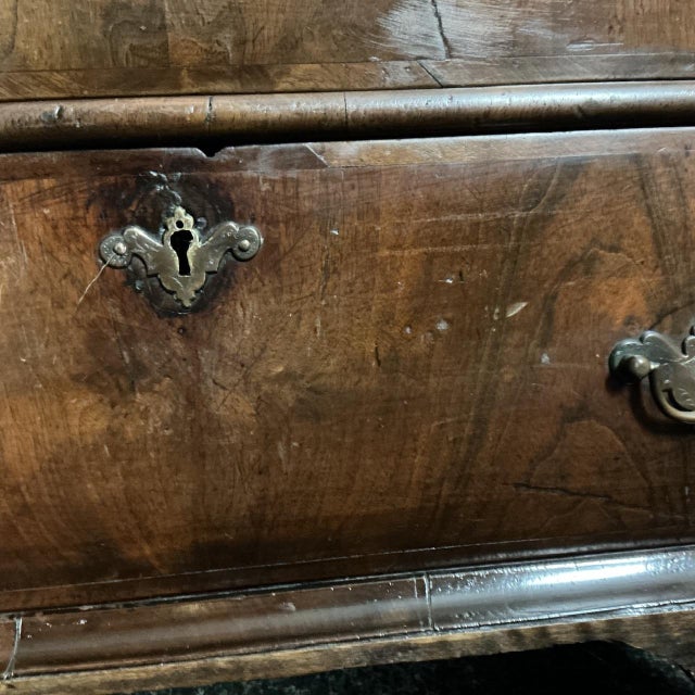 Antique Queen Anne Walnut Bureau, 1710 For Sale - Image 4 of 8