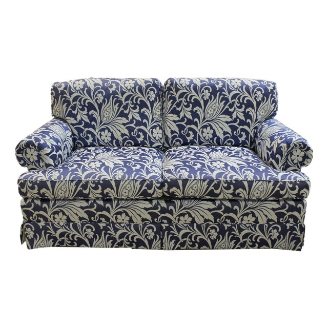 Baker Furniture Blue & White Print Loveseat - Blue & White For Sale
