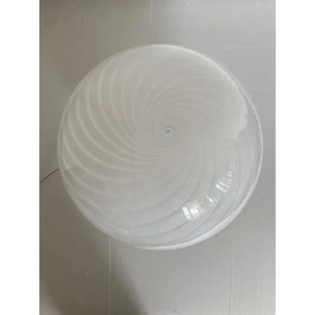 Early 21st Century Spiral White Murano Glass Table Lamp by Simoeng For Sale - Image 5 of 9