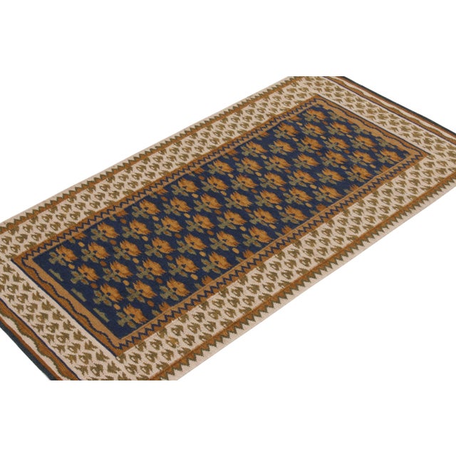 Traditional Contemporary Swedish Style Flatweave Natural Silk Runner, by Rug & Kilim, India For Sale - Image 3 of 5