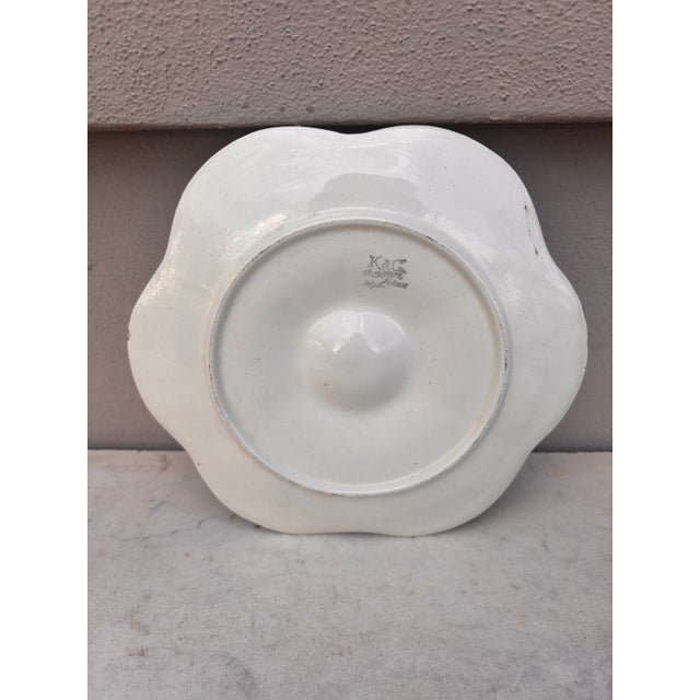 Majolica Seaweeds Oyster Plate Keller & Guerin Saint Clement, Circa 1890 For Sale - Image 4 of 4