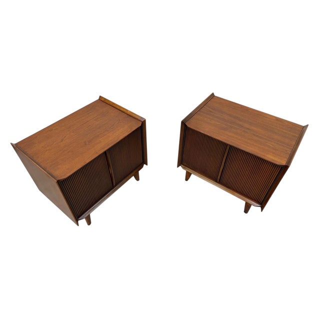 1960s Mid-Century Modern Lane 1st Edition Walnut Nightstands - Refinished - Set of 2 For Sale - Image 5 of 10