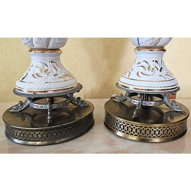 Pair of Vintage Italian Capodimonte Table Lamps – White & Gold 30" Ornate Ceramic Lighting For Sale - Image 10 of 18