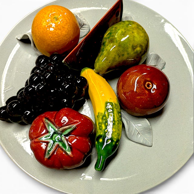 Ceramic 1950s Caldas Majolica, 3-D Ceramic Plate With Life-Like Fruits, Pottery Made in Portugal For Sale - Image 7 of 9