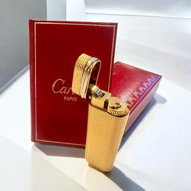 Vintage Lighter in Gold Plating with Trinity Circlet & Travel Case from Cartier, 1983, Set of 2 For Sale - Image 12 of 12