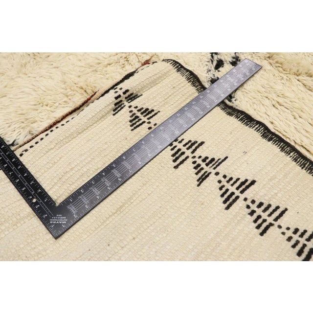 Vintage Beni Ourain Moroccan Rug - 06'08 x 14'00 For Sale In Dallas - Image 6 of 9