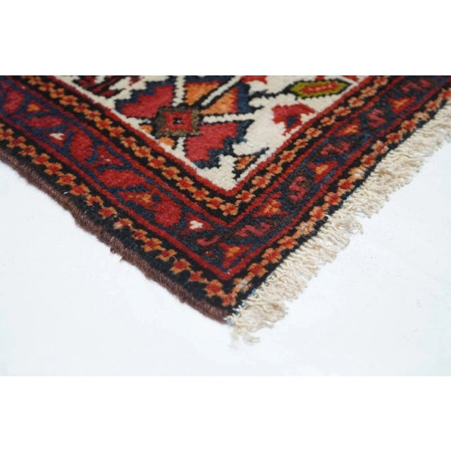 Antique Mahal Rug 4'6'' x 8'8'' For Sale In New York - Image 6 of 11