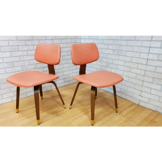 Thonet Mid Century Modern Bentwood Accent Side Chairs for Thonet - Pair For Sale - Image 4 of 10