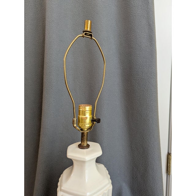 Late 20th Century Vintage Palm Beach Regency Ceramic Table Lamp For Sale - Image 5 of 8