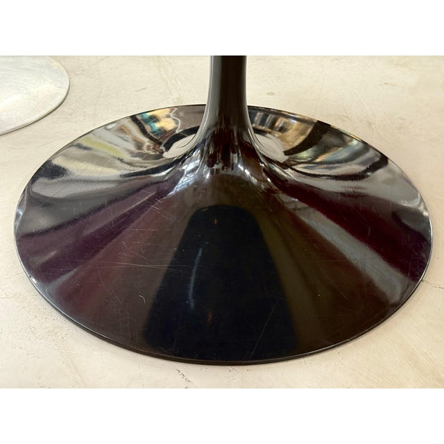 Mid-Century Modern Eero Saarinen for Knoll Marble Pedestal Tulip Dining Table For Sale - Image 3 of 12