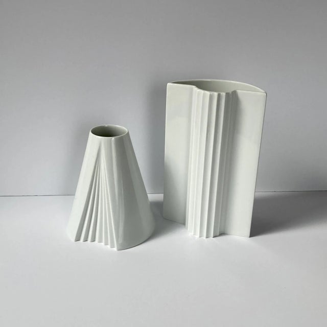 Rosenthal 1980s Rosenthal and Thomas Keramik White Porcelain Vases With Pleat Details - Set of Two For Sale - Image 4 of 12