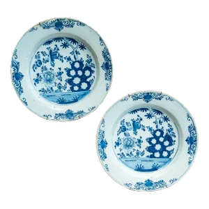 19th Century Pair of Dutch Delft Faience Chinese Style Blue and White Plates