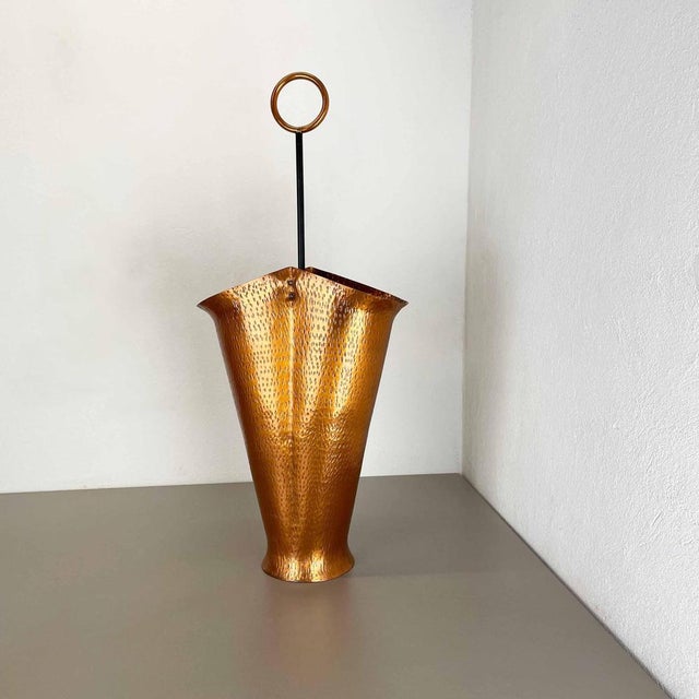 Article: hollywood regency umbrella stand Origin: Germany Age: 1970s Producer: marked with AWD, Germany This original...