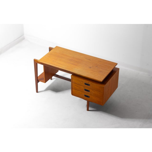 Mid-Century Modern Mid-Century Writing Desk, 1960s For Sale - Image 3 of 17