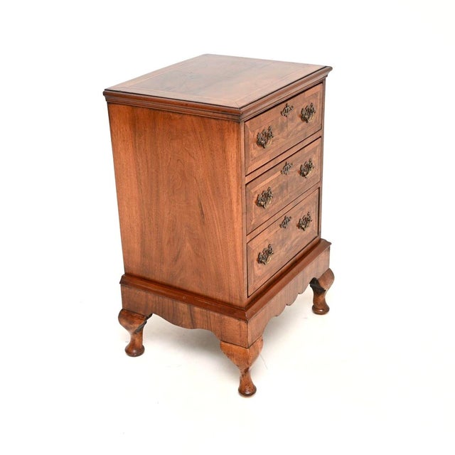 Antique Burr Walnut Chest of Drawers, 1880 For Sale - Image 3 of 10