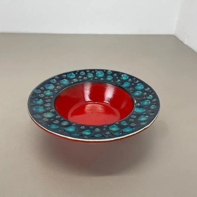 Article: Pottery ceramic bowl Producer: Dümmler and Breiden, Germany Decade: 1970s Original vintage 1970s pottery ceramic...