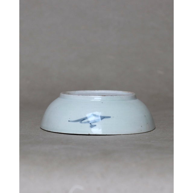 Late Edo Japanese Imari Porcelain Sometsuke Shallow Bowl For Sale - Image 4 of 8