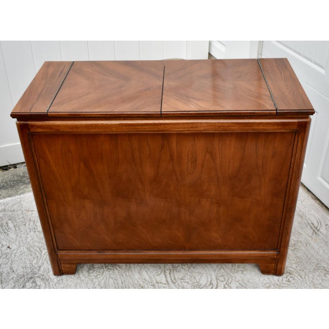 Thomasville Cherry Wood Server Vintage Asian Influenced Flip Top Brass For Sale - Image 13 of 13