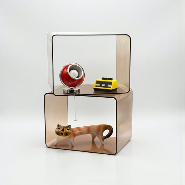 Plastic Display Stands in Smoked Acrylic Glass, 1970s, Set of 2 For Sale - Image 7 of 17