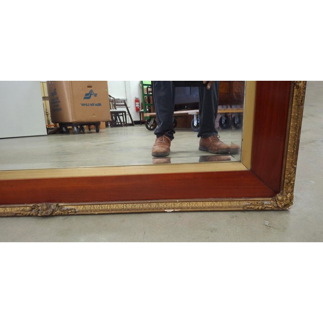 Traditional Early 20th Century Federal Style Cherry and Gilt Metal Mirror For Sale - Image 3 of 7