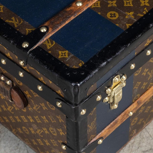 Antique 20th Century Cabin Trunk in Monogram Canvas from Louis Vuitton, France, 1920 For Sale - Image 6 of 18