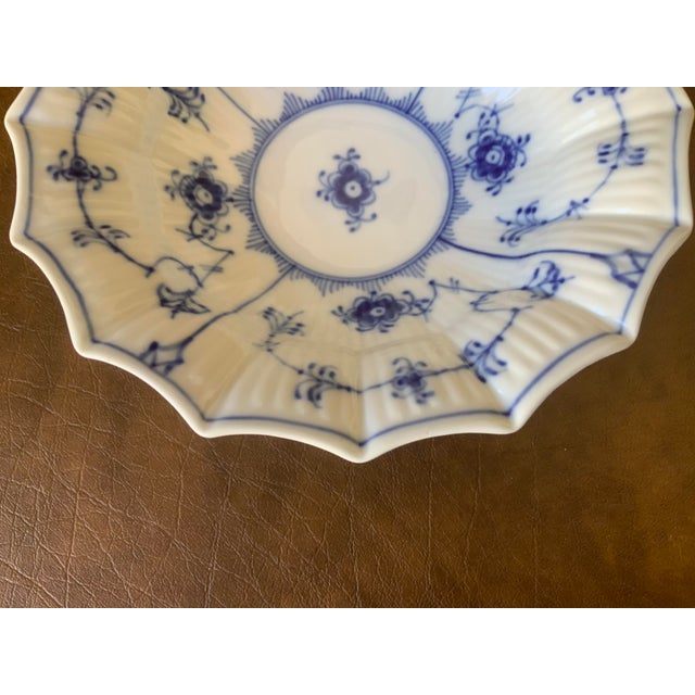 1970s 1970s Royal Copenhagen Blue Fluted Plain 16 Point Bowl 290 - a Pair For Sale - Image 5 of 8