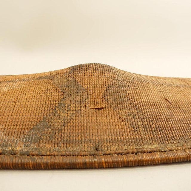 Mid-19th Century Decorative Azande People War Shields, Set of 2 For Sale - Image 6 of 14