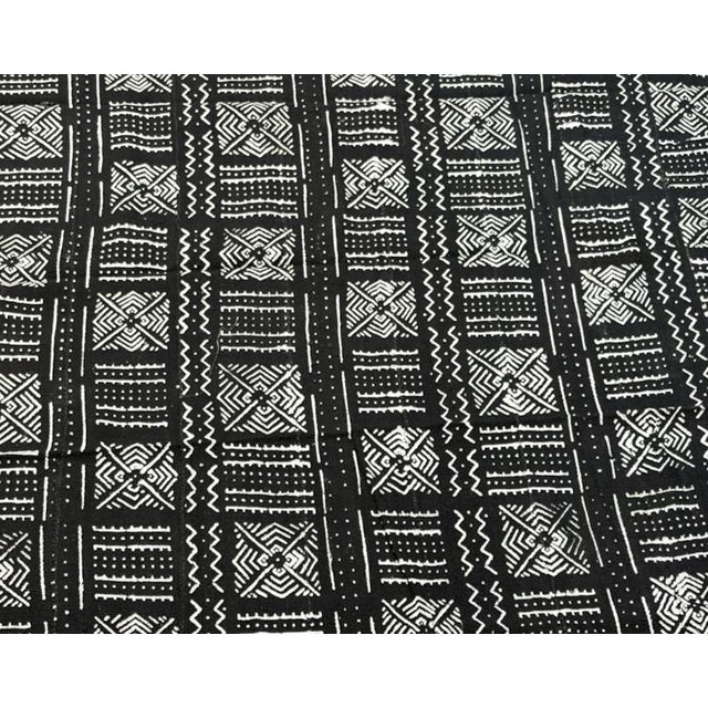 Vintage African Black and White Mud Cloth Textile Mali 61" by 42" For Sale In New York - Image 6 of 7