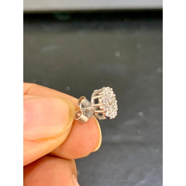 Metal 1.60 Carat Diamond Floral Cluster Flower Stud Earrings in 18 Karat White Gold For Sale - Image 7 of 18