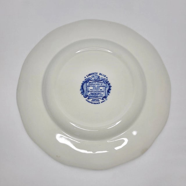 1990s Vintage Staffordshire Liberty Blue Independence Hall Dinner Plates - Set of 4 For Sale - Image 5 of 5