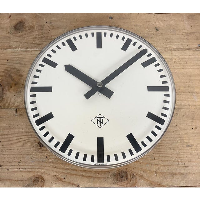 Industrial Acrylic Glass Station Wall Clock from Tn, 1960s For Sale - Image 6 of 17