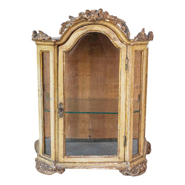Petite 18th Century Venetian Painted Wood Rococo Vitrine with Carved Crest For Sale