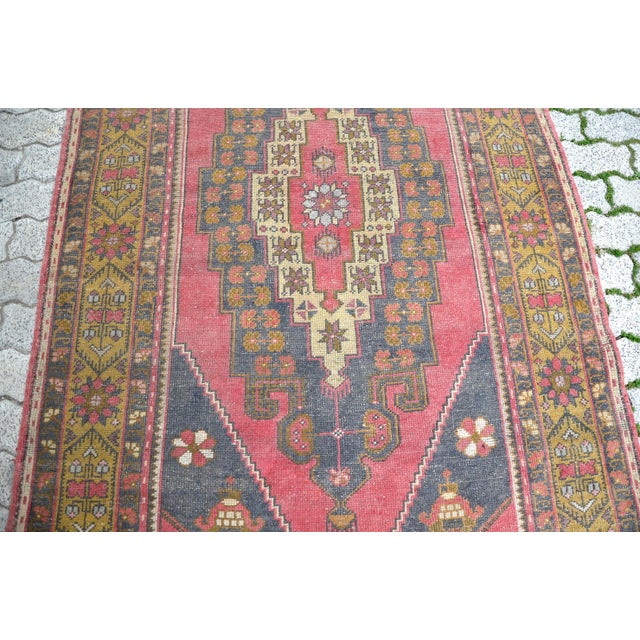 Turkish 1960s Oushak Wool Handmade Rug For Sale - Image 3 of 11